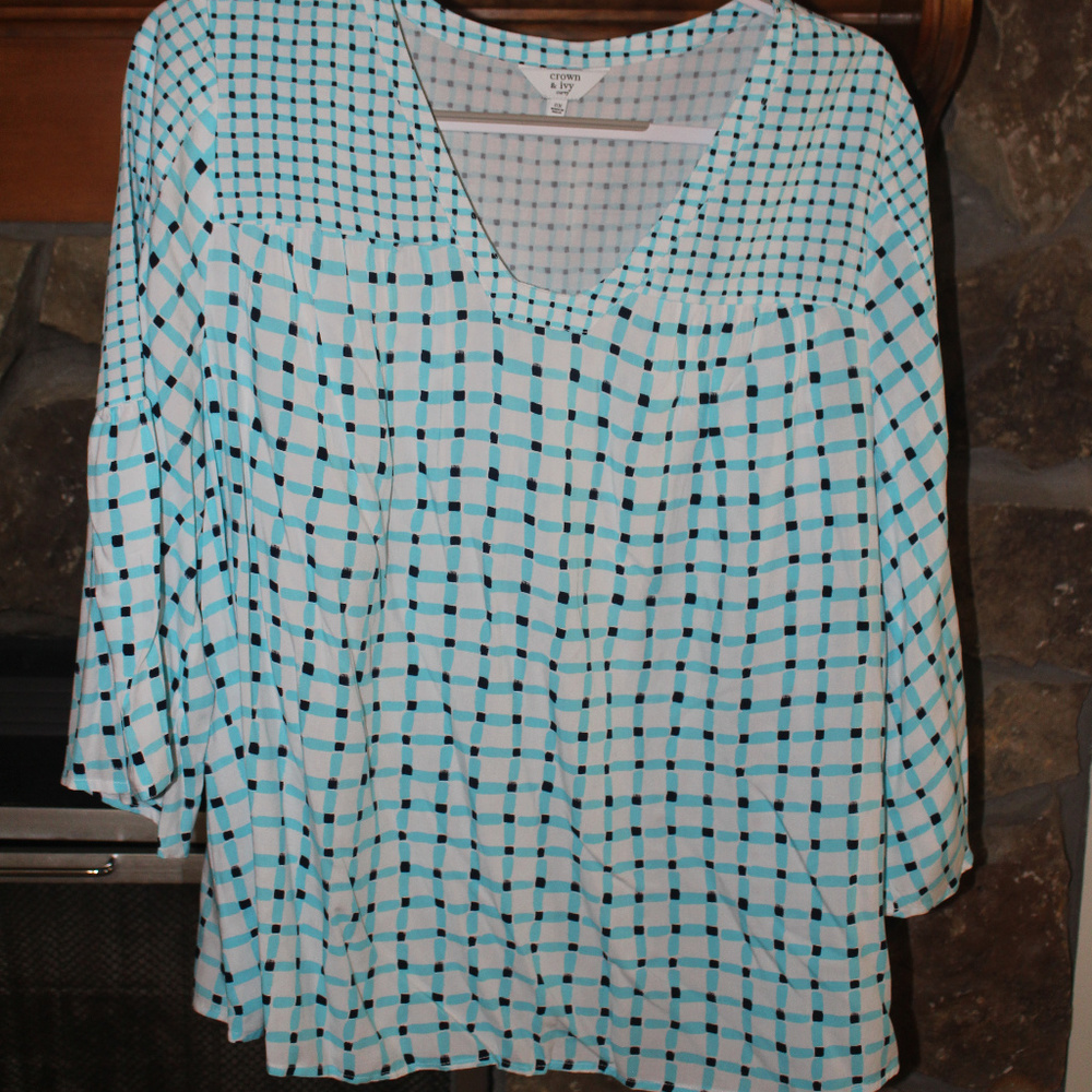 Crown and Ivy Blouse